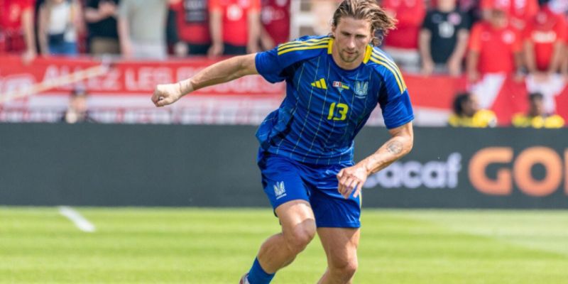 Illya Zabarnyi Cứu Thua Phút 90+5, PSG Giành Chiến Thắng 3 Phong cách thi đấu và thành tích của Illya Zabarnyi